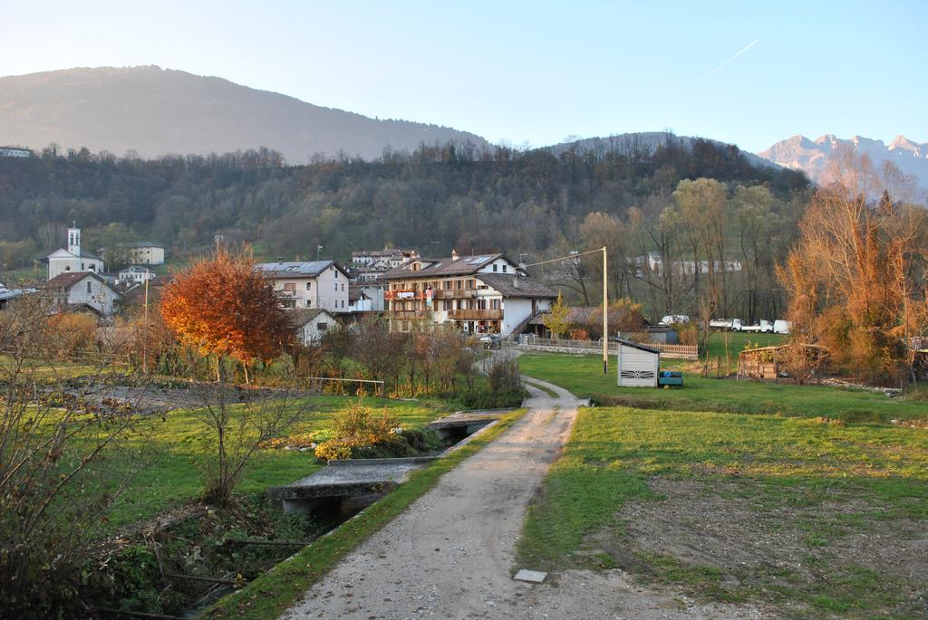 Agriturismo Il Girasole Feltre Kültér fotó